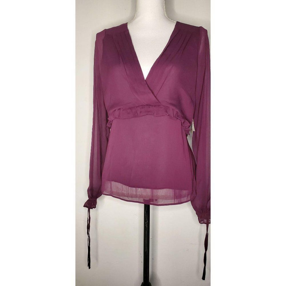 Q + A Long Sleeve V Neck Pleated Ruffle Blouse M